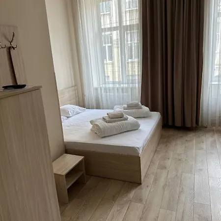 D-luxe 25 * Lviv